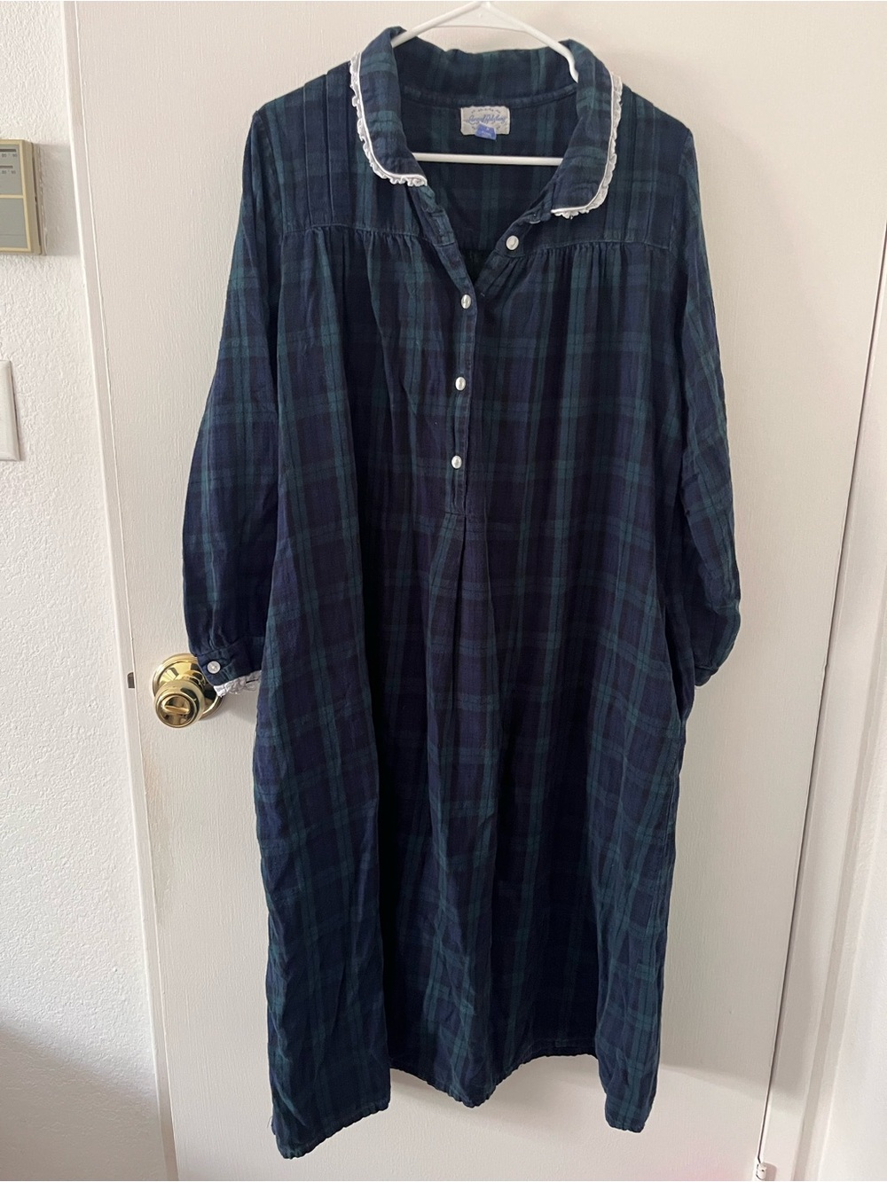Lanz of Salzburg Navy Blue Green Plaid Flannel Nightgown 100% Cotton Cozy Medium